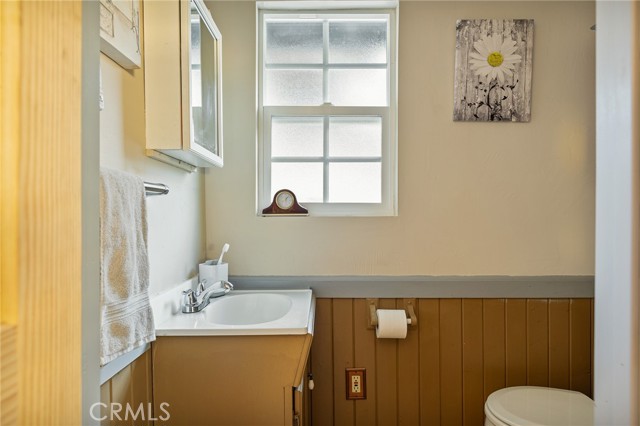 22864 Alder Lane, Crestline CA: https://media.crmls.org/medias/ab47ae38-4811-498f-b188-4510ca47be96.jpg
