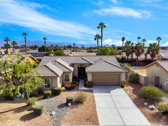 Detail Gallery Image 3 of 49 For 37736 Colebridge St, Palm Desert,  CA 92211 - 4 Beds | 2 Baths