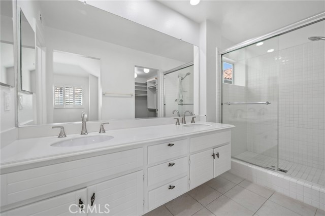 3 Toscany, Irvine CA: https://media.crmls.org/medias/ab48fb93-1a95-4c2a-8860-e84009ad6684.jpg