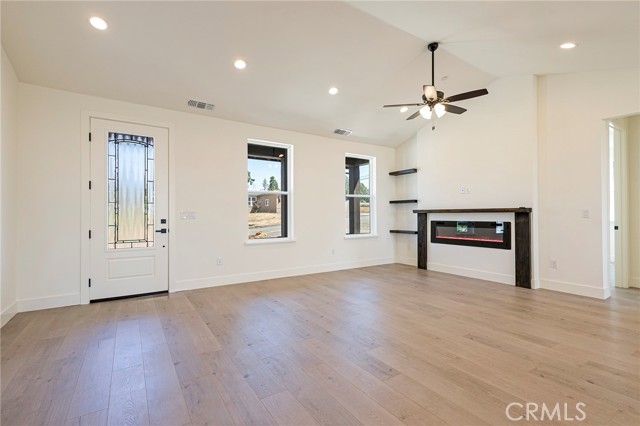 Detail Gallery Image 6 of 28 For 1890 Arrowhead Dr, Paradise,  CA 95969 - 3 Beds | 2 Baths