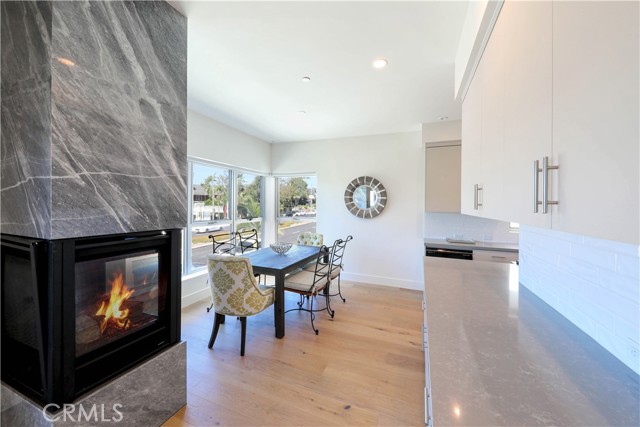 Detail Gallery Image 8 of 25 For 3920 E Coast Highway, Corona Del Mar,  CA 92625 - 3 Beds | 2/1 Baths