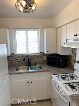 Detail Gallery Image 2 of 11 For 10900 Blix #11,  North Hollywood,  CA 91602 - 1 Beds | 1 Baths