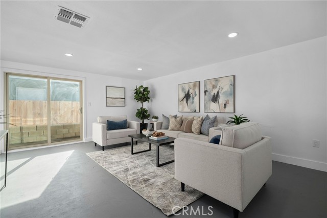 Detail Gallery Image 7 of 22 For 509 S Glenarbor, Santa Ana,  CA 92704 - 3 Beds | 2 Baths