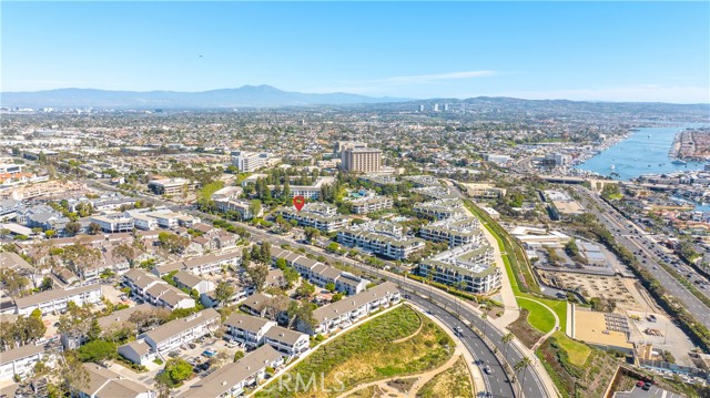 Detail Gallery Image 42 of 42 For 240 Nice #302,  Newport Beach,  CA 92663 - 2 Beds | 1/1 Baths