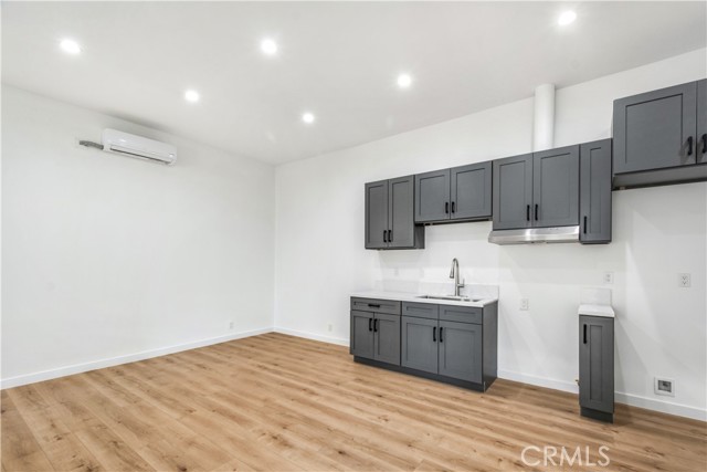 Detail Gallery Image 29 of 33 For 5512 Long Beach Bld, Long Beach,  CA 90805 - – Beds | – Baths