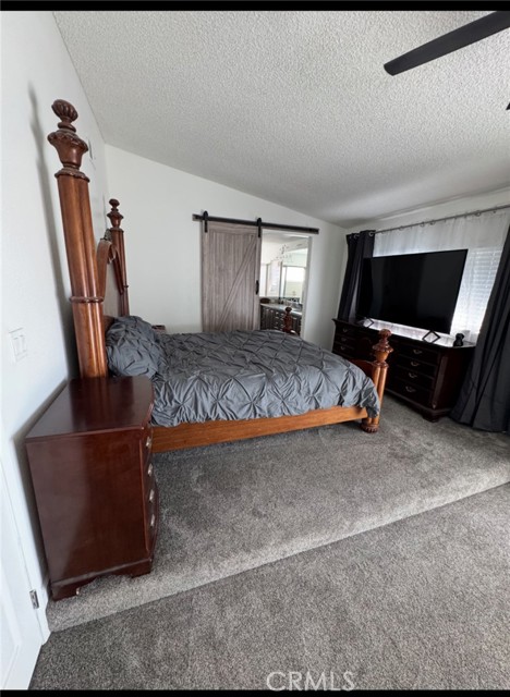 6801 Rycroft Drive, Riverside CA: https://media.crmls.org/medias/ab4caf47-518b-4bb0-9ba6-8e52c6bc68e2.jpg