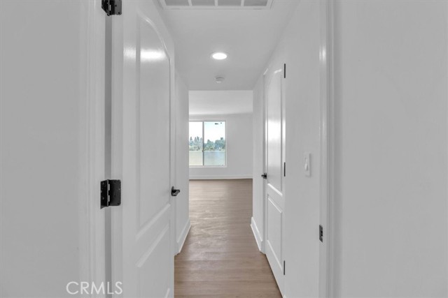 390 S Sepulveda Boulevard, Brentwood CA: https://media.crmls.org/medias/ab4cc46b-535b-4684-8039-d6902d0fdb70.jpg