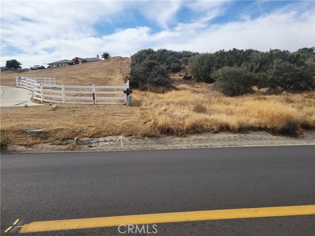 0 Oak Hills Road, Oak Hills CA: https://media.crmls.org/medias/ab4d07e6-b103-4e17-8fa2-625f2f0755f8.jpg
