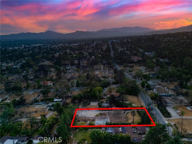 1540 E Altadena Drive, Altadena CA: https://media.crmls.org/medias/ab4d41ab-9f21-496c-a823-b47426ad6d0e.jpg