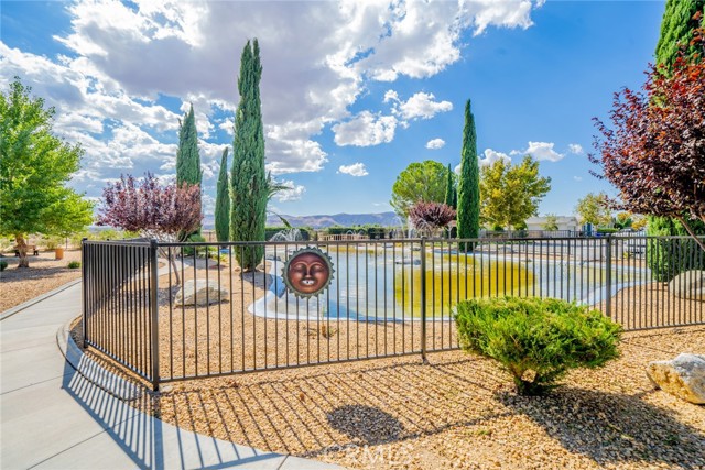 Detail Gallery Image 44 of 56 For 22241 Nisqually #74,  Apple Valley,  CA 92308 - 4 Beds | 2 Baths