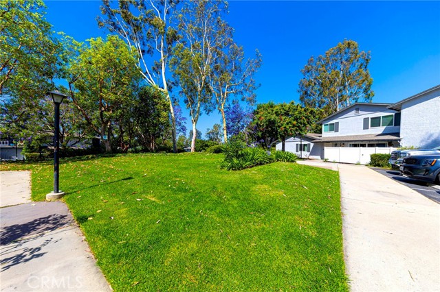 Image 22 of 36 For 20004 Waverly Glen Street  46