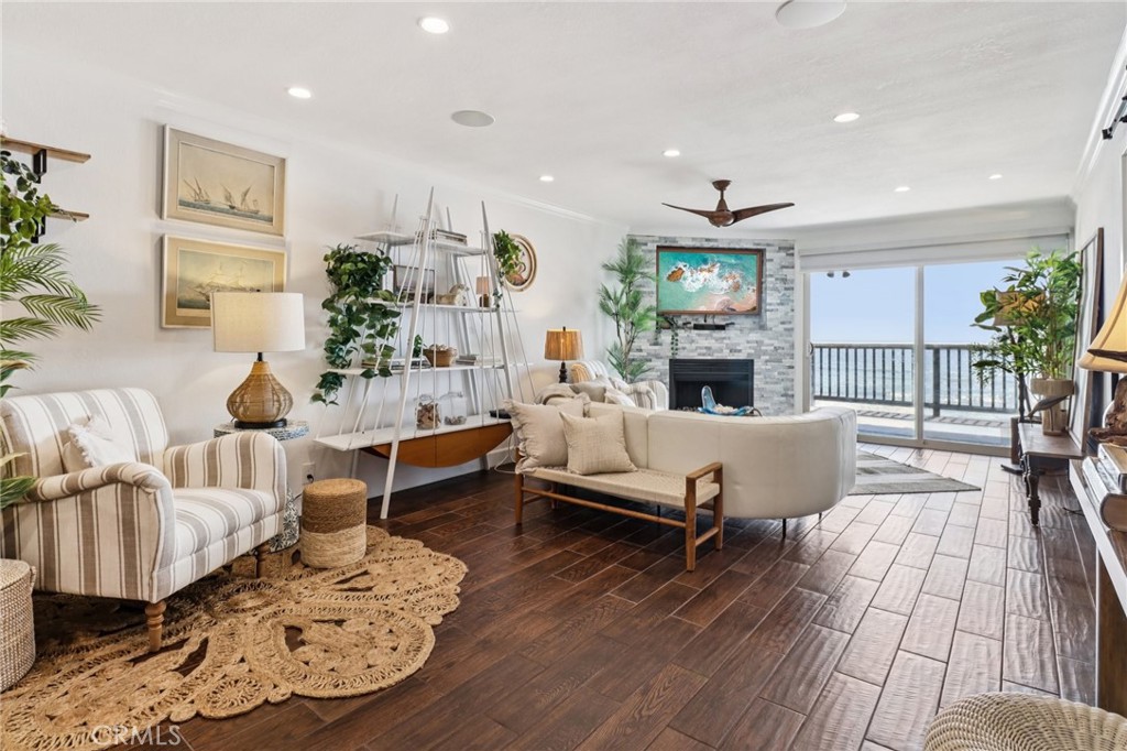 MLS #OC25192516 image #15