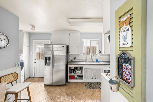 11137 Stamy Road, Whittier CA: https://media.crmls.org/medias/ab50f2c1-9a69-41b6-b7db-fc1031e13aec.jpg
