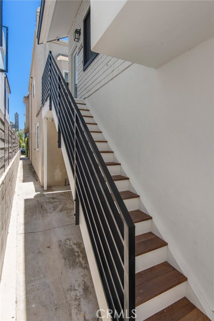 Detail Gallery Image 23 of 34 For 717 Orchid Ave #1/2,  Corona Del Mar,  CA 92625 - 4 Beds | 3 Baths