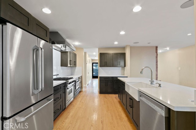 Detail Gallery Image 9 of 23 For 313 Larkspur, Corona Del Mar,  CA 92625 - 3 Beds | 2 Baths