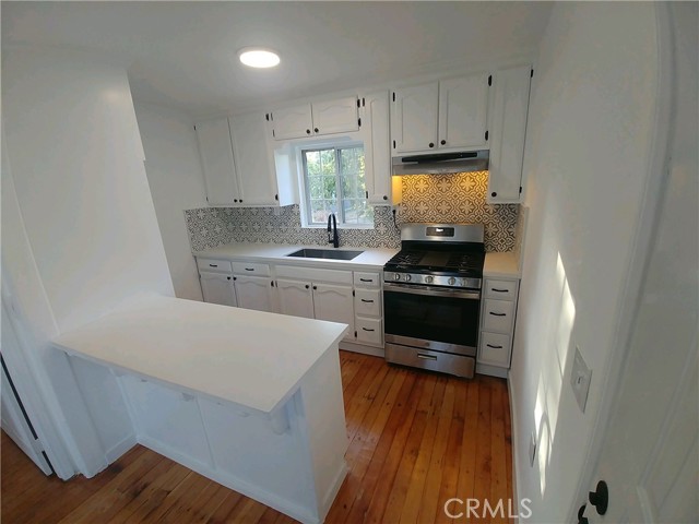 Image 63 of 71 For 1361 Armadale Avenue