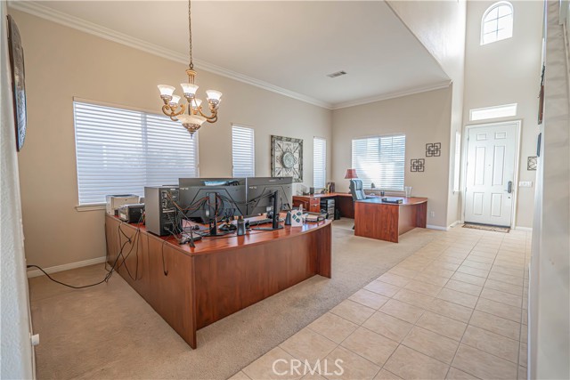 Detail Gallery Image 4 of 45 For 21157 Cross Creek Dr, Saugus,  CA 91350 - 4 Beds | 2/1 Baths