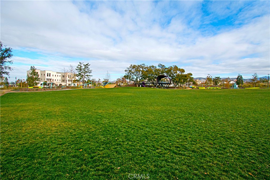 https://media.crmls.org/medias/ab54ae53-cffb-4827-a65b-5db9ad1024a4.jpg?preset=X-Large