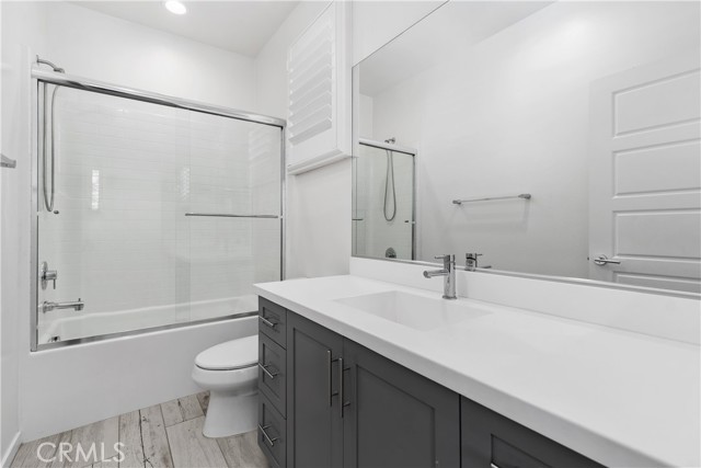 112 Menkar, Irvine CA: https://media.crmls.org/medias/ab552a6b-e4ad-454f-bfaf-b26fbd7258c6.jpg