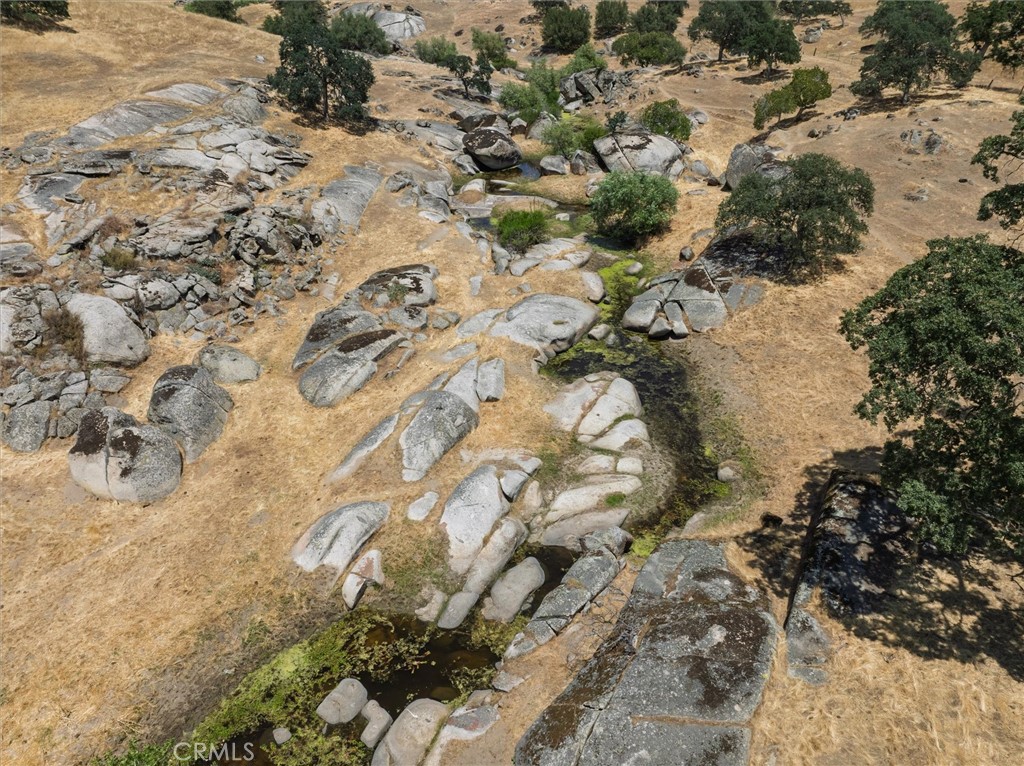 https://media.crmls.org/medias/ab557a32-3408-4e31-8544-a30ed80e8591.jpg?preset=X-Large