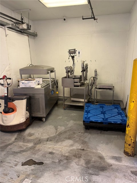 Image 8 of 29 For 15268 Proctor