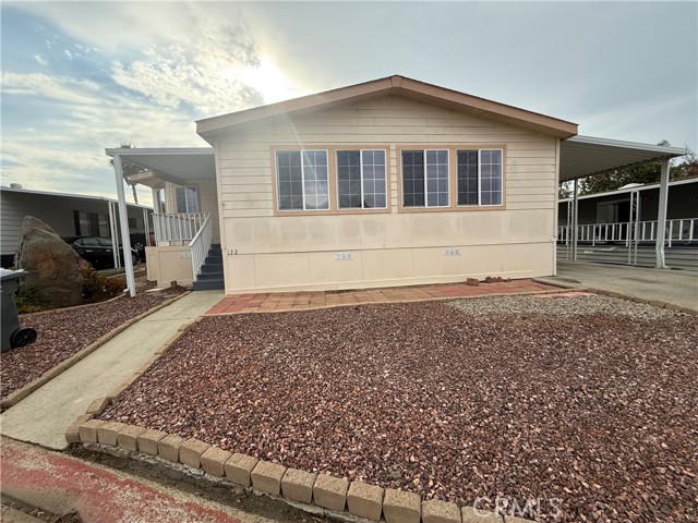 Detail Gallery Image 4 of 48 For 1750 W Citracado #152,  Escondido,  CA 92029 - 4 Beds | 2/1 Baths