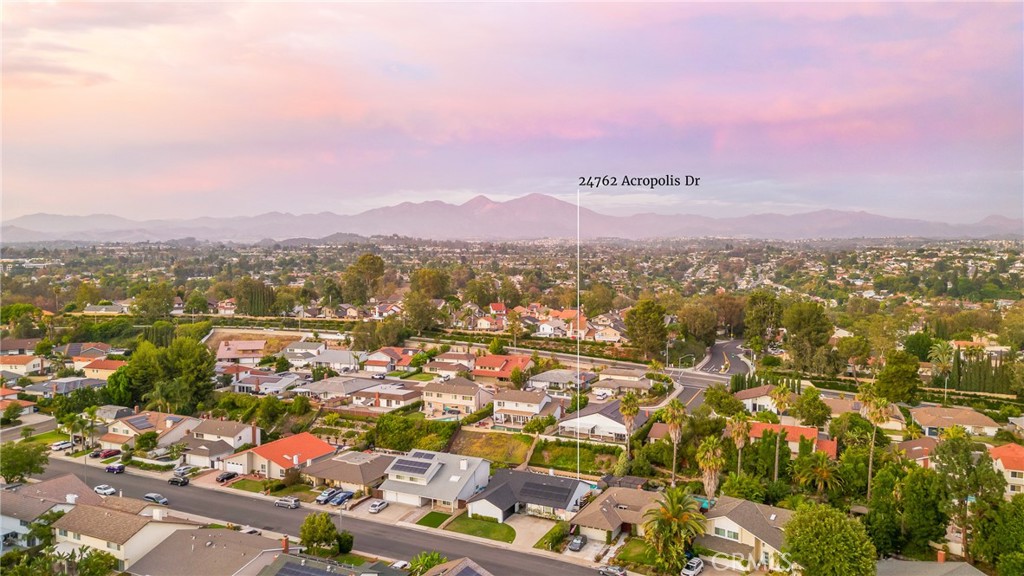 https://media.crmls.org/medias/ab567916-5210-4e23-9739-96b6c16ab6f0.jpg?preset=X-Large