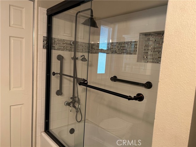 Detail Gallery Image 12 of 35 For 3681 Chateau Ct, Riverside,  CA 92505 - 3 Beds | 2 Baths