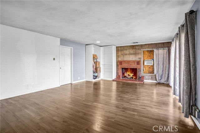 Detail Gallery Image 6 of 48 For 4539 Maine, Baldwin Park,  CA 91706 - 7 Beds | 4 Baths