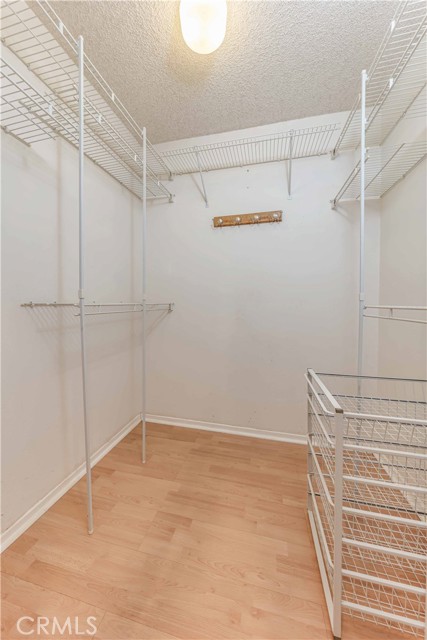9622 Caithness Drive, Huntington Beach CA: https://media.crmls.org/medias/ab584844-a691-47cb-a5a0-de7f71d18cb3.jpg