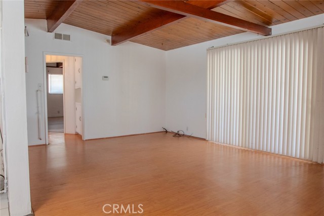 Detail Gallery Image 33 of 37 For 16268 Lorene Dr, Victorville,  CA 92395 - 3 Beds | 3 Baths