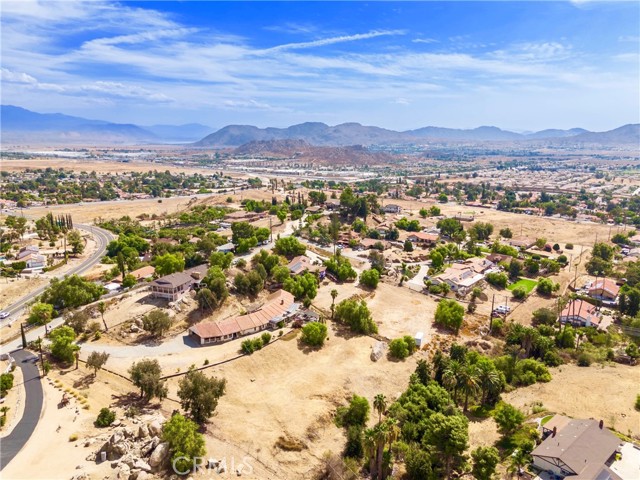 Detail Gallery Image 37 of 41 For 26675 Ironwood Ave, Moreno Valley,  CA 92555 - 5 Beds | 3 Baths