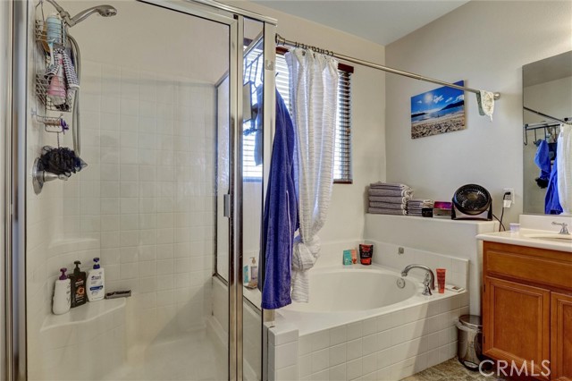 27727 Hollyoak Way, Menifee CA: https://media.crmls.org/medias/ab5923cc-201c-4fbb-871c-6dd7e554be55.jpg