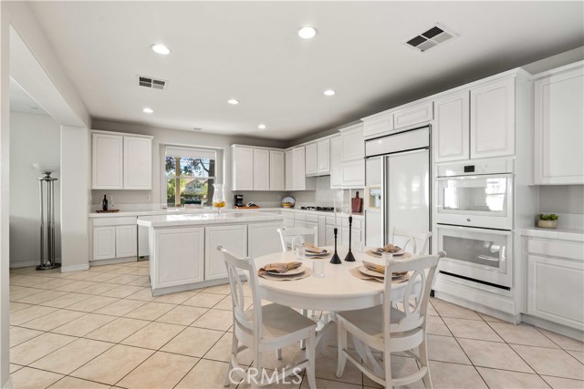 Detail Gallery Image 21 of 57 For 27053 Island Rd, Valencia,  CA 91355 - 5 Beds | 5 Baths