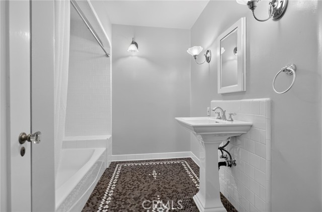14127 Lemay photo 14