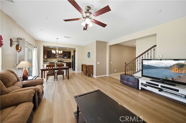 Detail Gallery Image 6 of 38 For 26856 Cherry Willow, Canyon Country,  CA 91387 - 4 Beds | 3 Baths