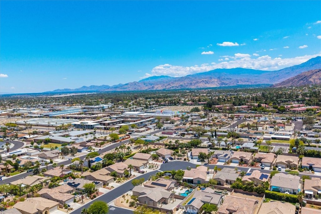 MLS #OC25102142 image #52