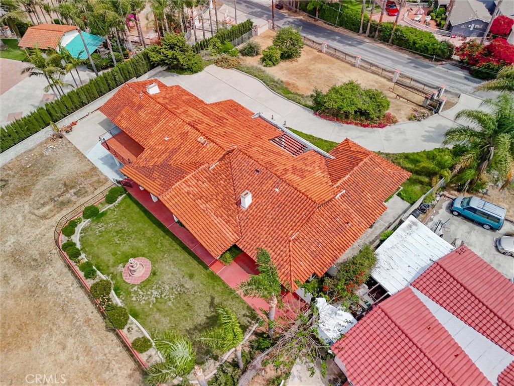 https://media.crmls.org/medias/ab5b4a2e-07f8-4976-a1c0-bf8332a0c632.jpg?preset=X-Large