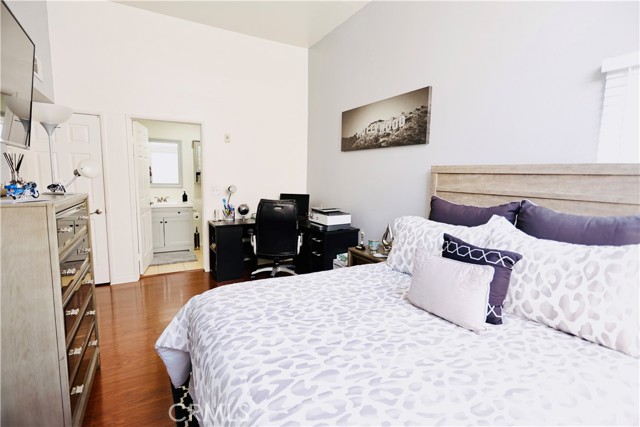 Detail Gallery Image 10 of 18 For 800 Glenway Dr #101,  Inglewood,  CA 90302 - 2 Beds | 2/1 Baths