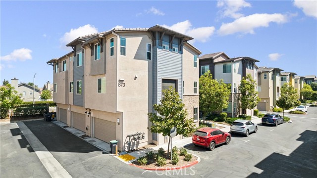 Detail Gallery Image 6 of 39 For 873 Savi Dr #103,  Corona,  CA 92878 - 4 Beds | 3/1 Baths