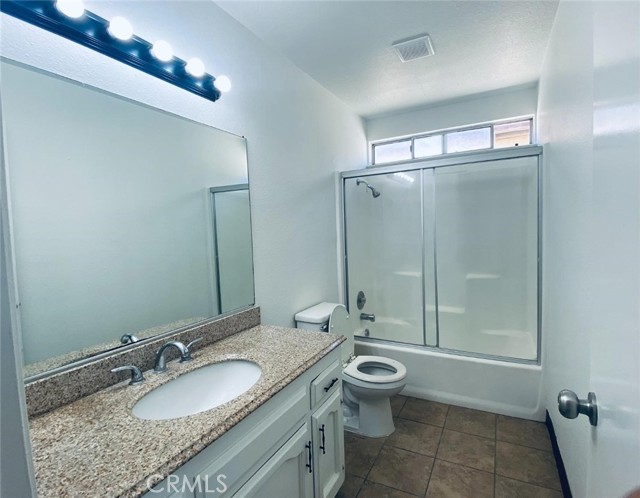 Detail Gallery Image 22 of 30 For 3582 W Terrace Ave, Fresno,  CA 93722 - 3 Beds | 2/1 Baths