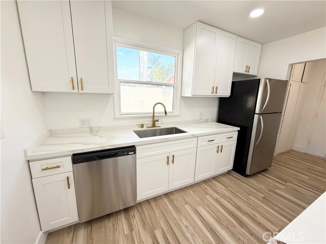 Detail Gallery Image 5 of 23 For 14840 Polk St, Sylmar,  CA 91342 - 3 Beds | 2 Baths