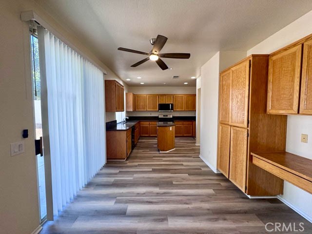 Detail Gallery Image 11 of 45 For 40023 Temecky Way, Murrieta,  CA 92562 - 4 Beds | 2/1 Baths