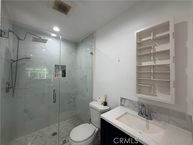 Detail Gallery Image 33 of 35 For 12610 Martha St #2,  Valley Village,  CA 91607 - 1 Beds | 1 Baths