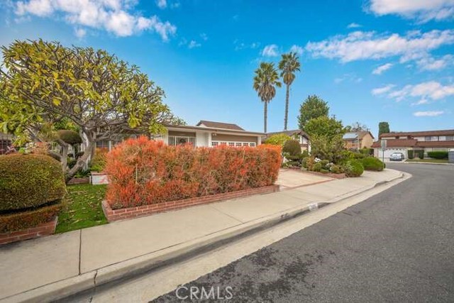 Image 3 for 2207 Del Hollow St, Lakewood, CA 90712