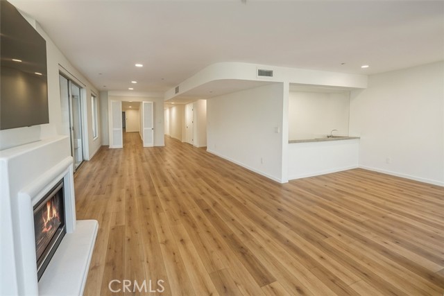 Front Image Thumbnail for CRSR25250487