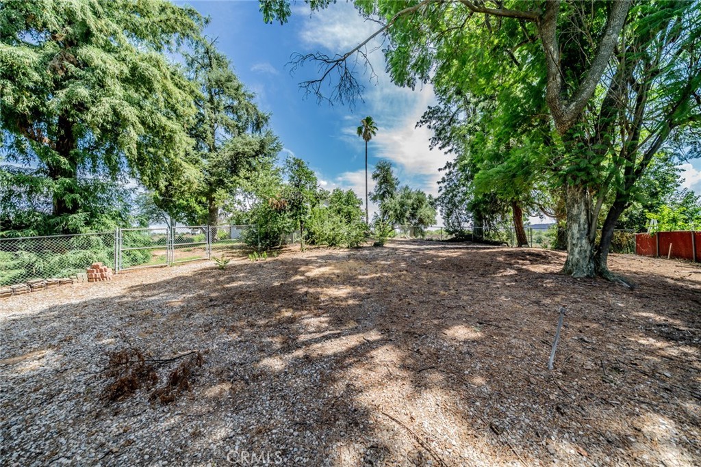https://media.crmls.org/medias/ab5fb838-2c23-4d04-aeab-1be6cc956c66.jpg?preset=X-Large