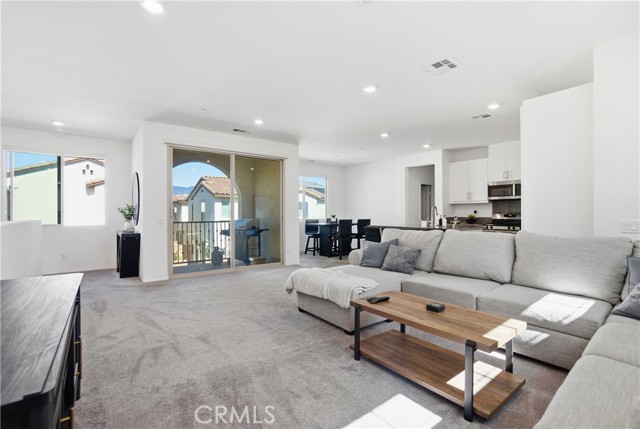 Front Image Thumbnail for CRTR26047191