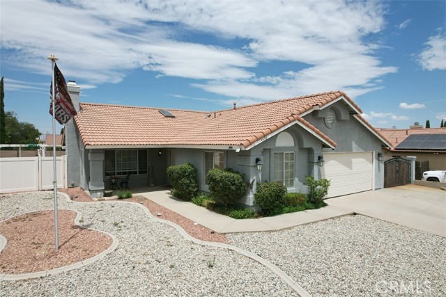 14532 Tanglewood Ct, Hesperia, CA 92345 photo 3