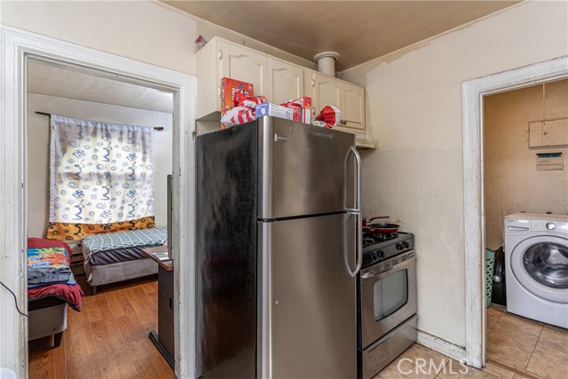 6006 S Wilton Place, Los Angeles, CA, 90047 6006 S Wilton Place, Los Angeles, CA, 90047